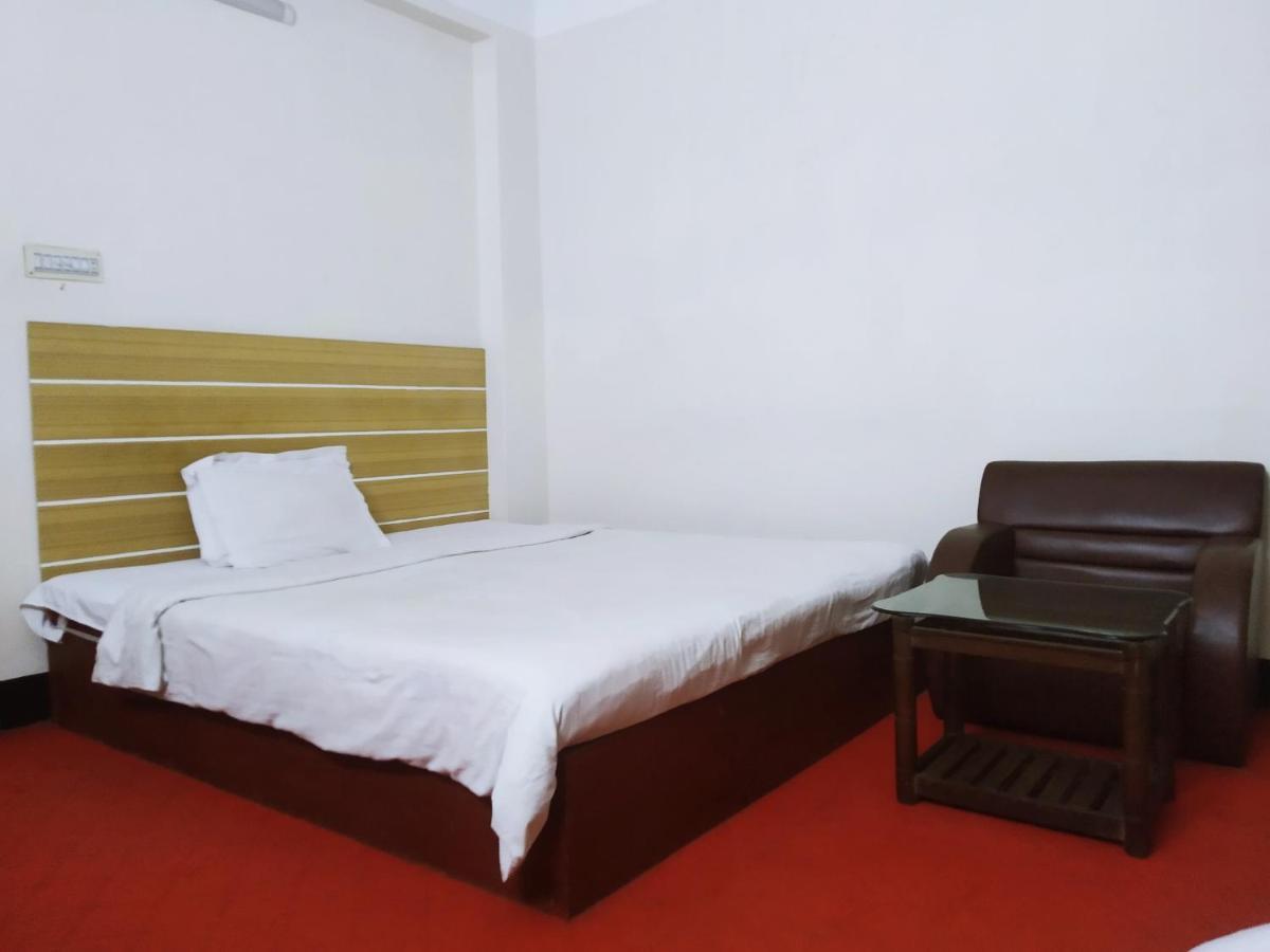 Hotel Blue Bird Daca Exterior foto