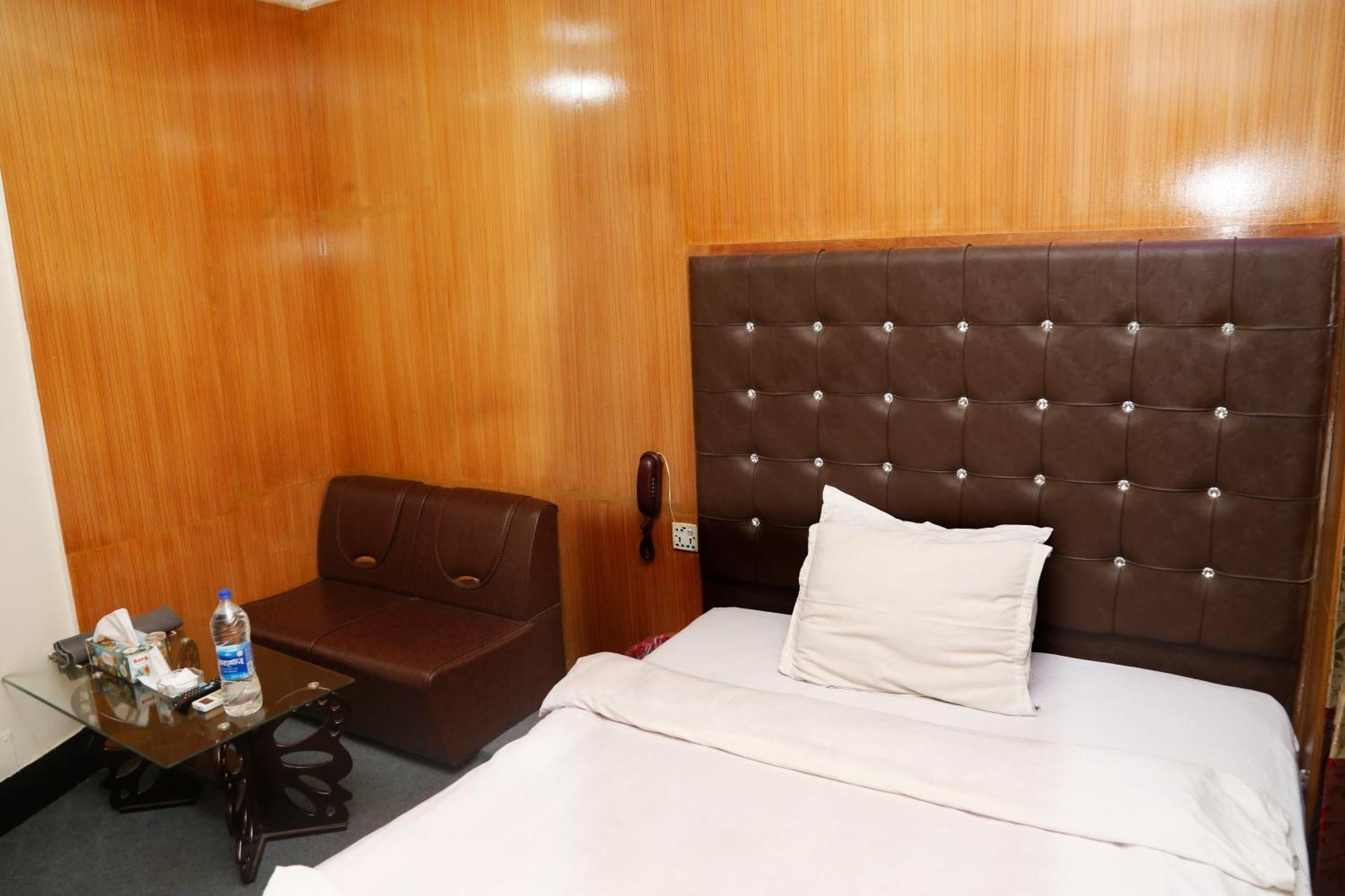 Hotel Blue Bird Daca Exterior foto